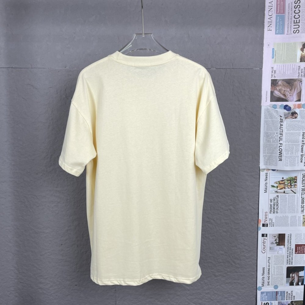 最安値挑戦   ロエベ 服コピー  2色    LOEWE   Tシャツ  ロエベ服0107