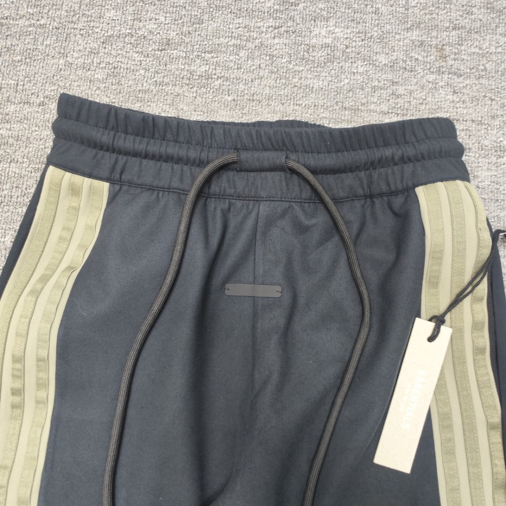 Fear of God x adidas Athlletics  世界中で大人気★ フィアオブゴッド 服コピー 2色    フィアオブゴッド服0016