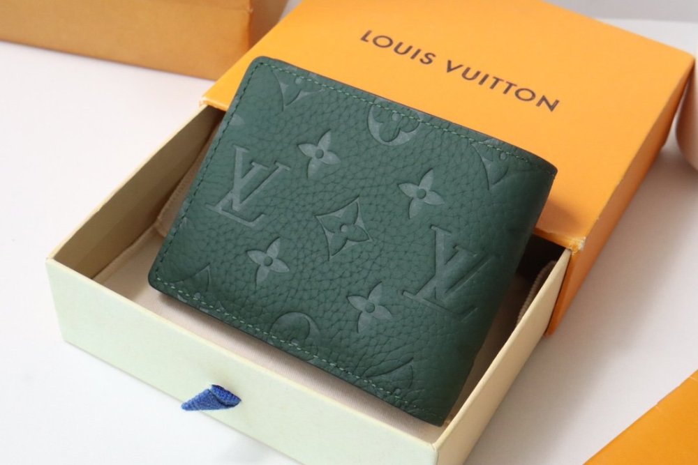 高品質  ★日本!!人気！  ルイヴィトン折り財布コピー   Louis Vuitton ルイヴィトン財布M83055