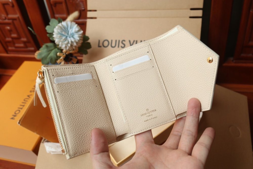 高品質  ☆超人気☆   ルイヴィトン折り財布コピー   Louis Vuitton ルイヴィトン財布M83507
