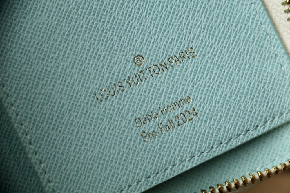人気急上昇  ルイヴィトン長財布コピー   Louis Vuitton ルイヴィトン財布N40675