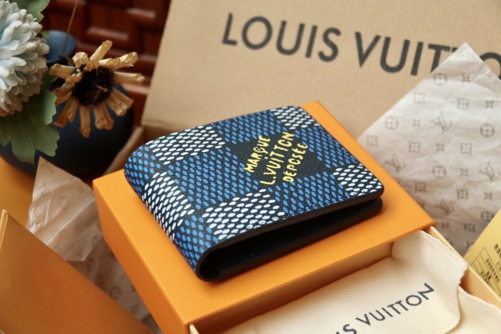 【限定カラー】  ルイヴィトン折り財布コピー 2色  Louis Vuitton ルイヴィトン財布N40676