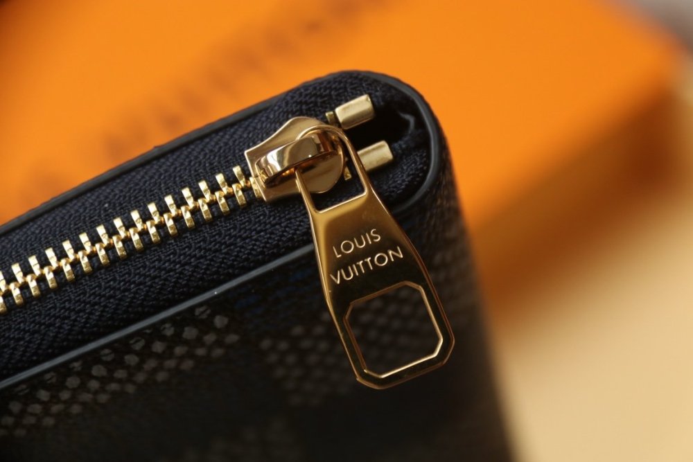 人気急上昇  ルイヴィトン長財布コピー   Louis Vuitton ルイヴィトン財布N40675