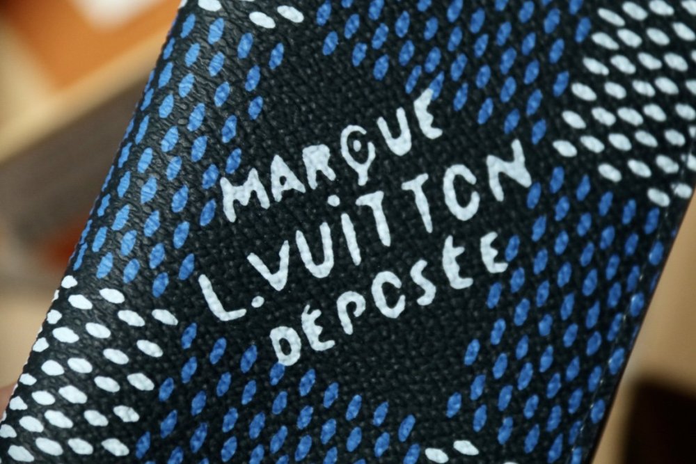 一目惚れ★ ルイヴィトンカードケースコピー 2色  Louis Vuitton ルイヴィトン財布N40678