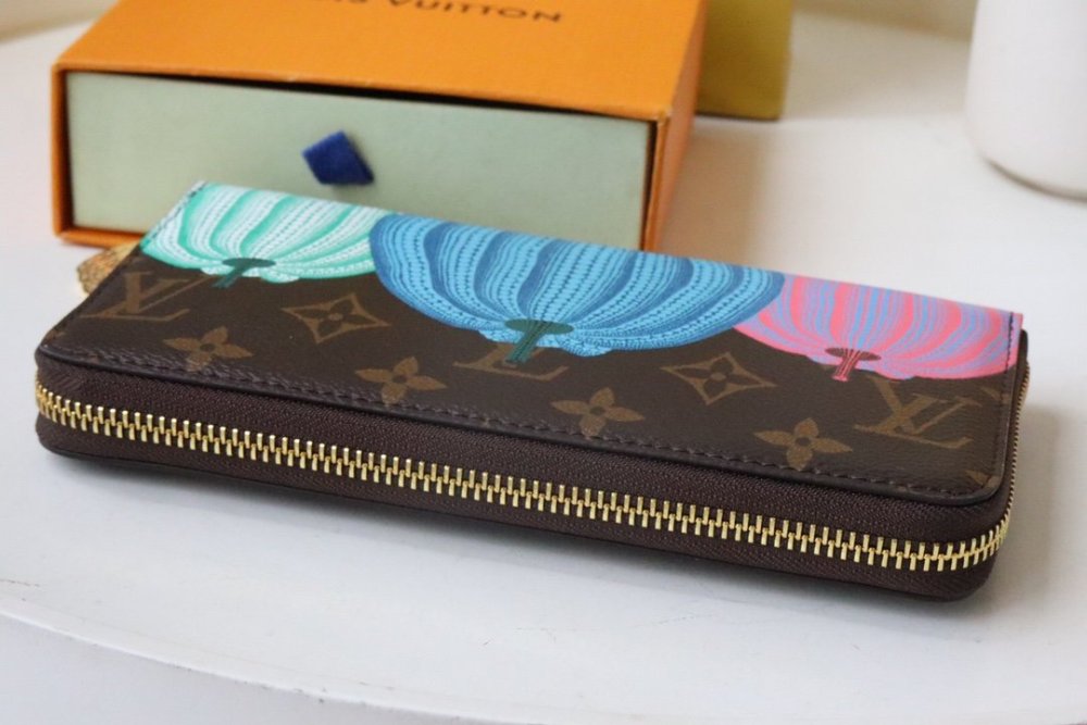 即発送！  ルイヴィトン長財布コピー  Louis Vuitton ルイヴィトン財布M82106