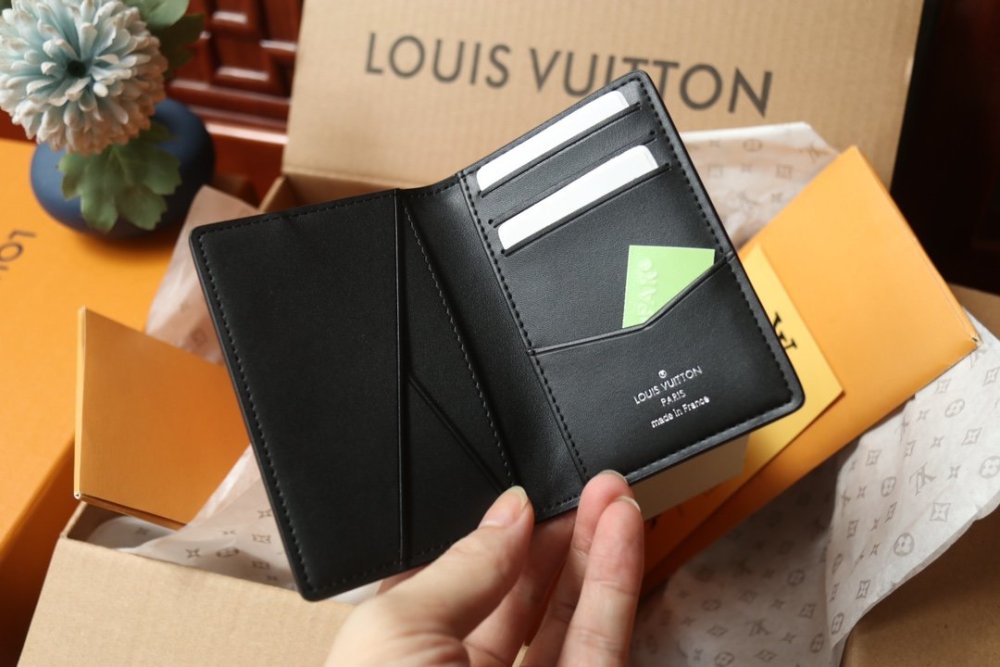 高品質 超話題!  ルイヴィトン長財布コピー   Louis Vuitton ルイヴィトン財布M81774