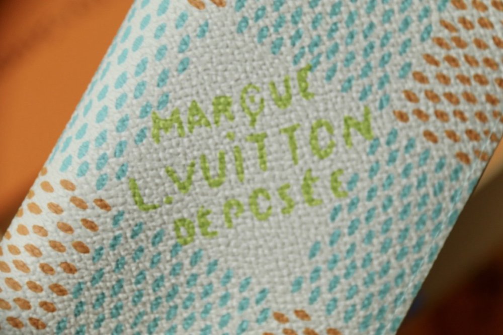 一目惚れ★ ルイヴィトンカードケースコピー 2色  Louis Vuitton ルイヴィトン財布N40678