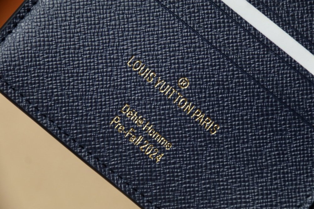 【限定カラー】  ルイヴィトン折り財布コピー 2色  Louis Vuitton ルイヴィトン財布N40676