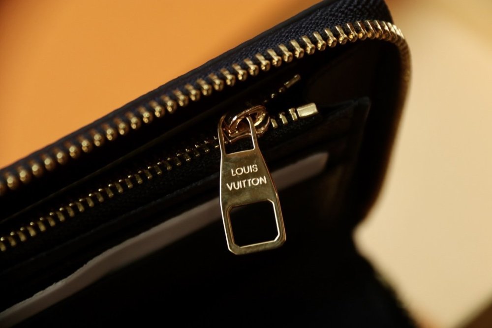 人気急上昇  ルイヴィトン長財布コピー   Louis Vuitton ルイヴィトン財布N40675