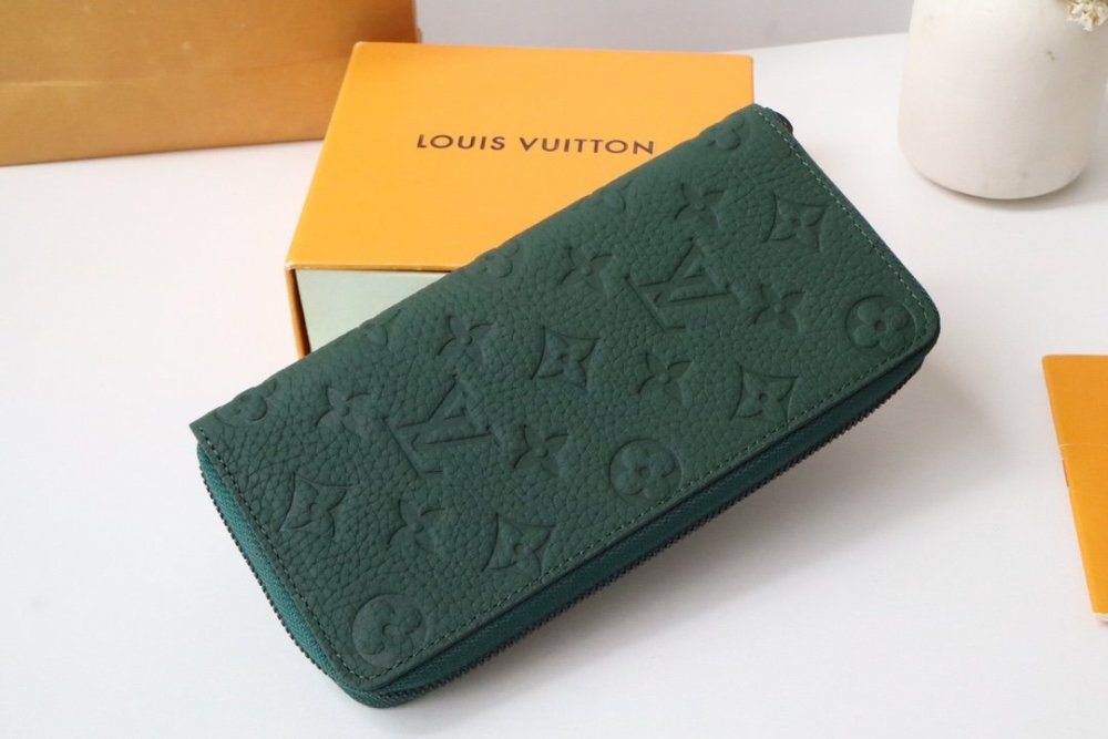 高品質  入手困難品！  ルイヴィトン長財布コピー  Louis Vuitton ルイヴィトン財布M83067