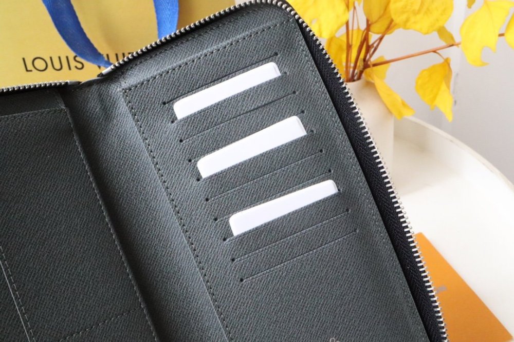 送料込  ルイヴィトン長財布コピー  Louis Vuitton ルイヴィトン財布M81971