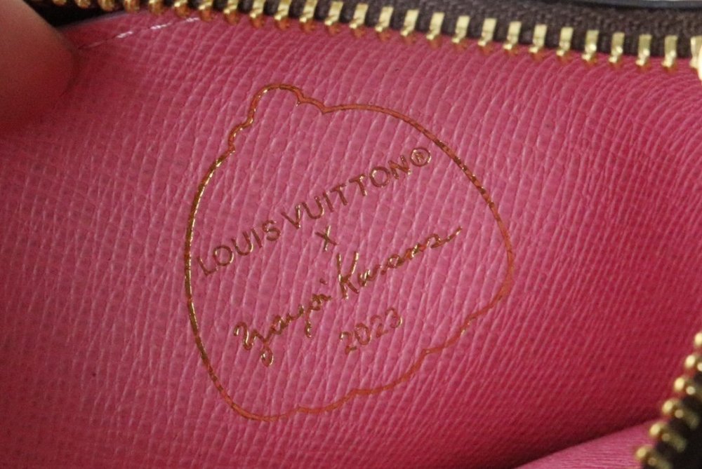 注目度抜群！  ルイヴィトンカードケースコピー   Louis Vuitton ルイヴィトン財布M8211012*8