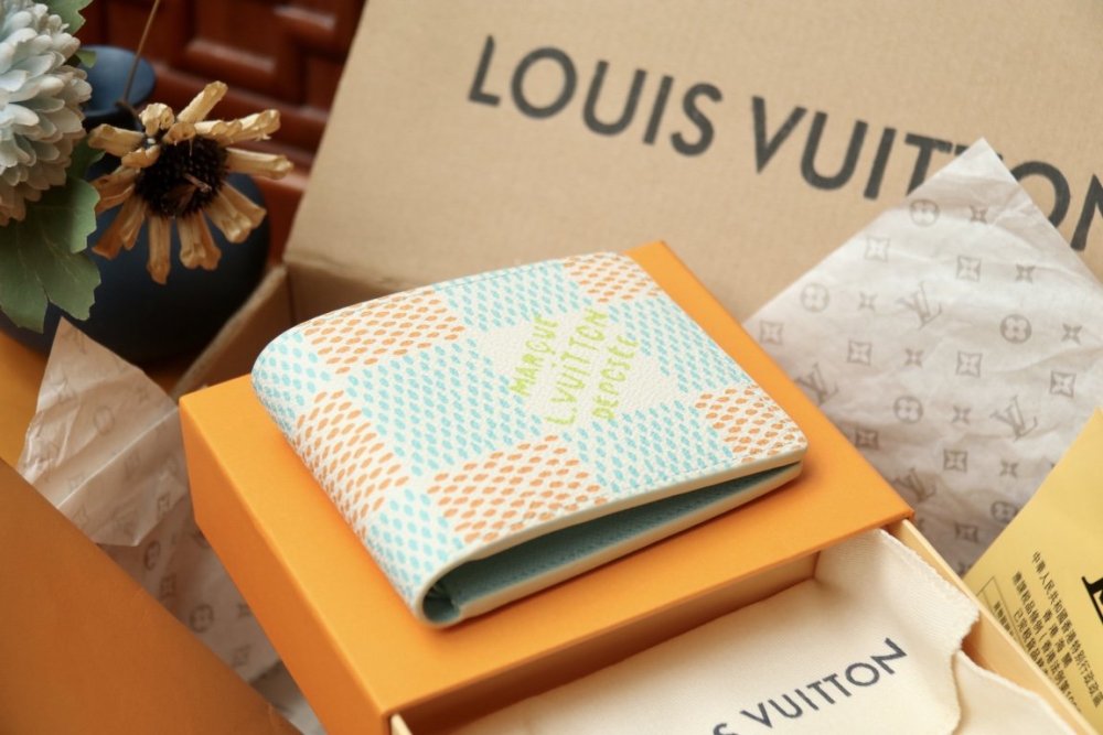 【限定カラー】  ルイヴィトン折り財布コピー 2色  Louis Vuitton ルイヴィトン財布N40676