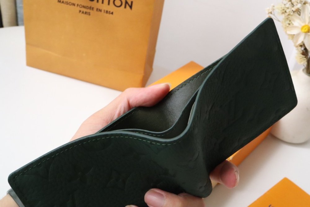 高品質  ★日本!!人気！  ルイヴィトン折り財布コピー   Louis Vuitton ルイヴィトン財布M83055