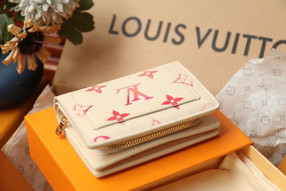 高品質  《人気★》   ルイヴィトン折り財布コピー   Louis Vuitton ルイヴィトン財布M83481