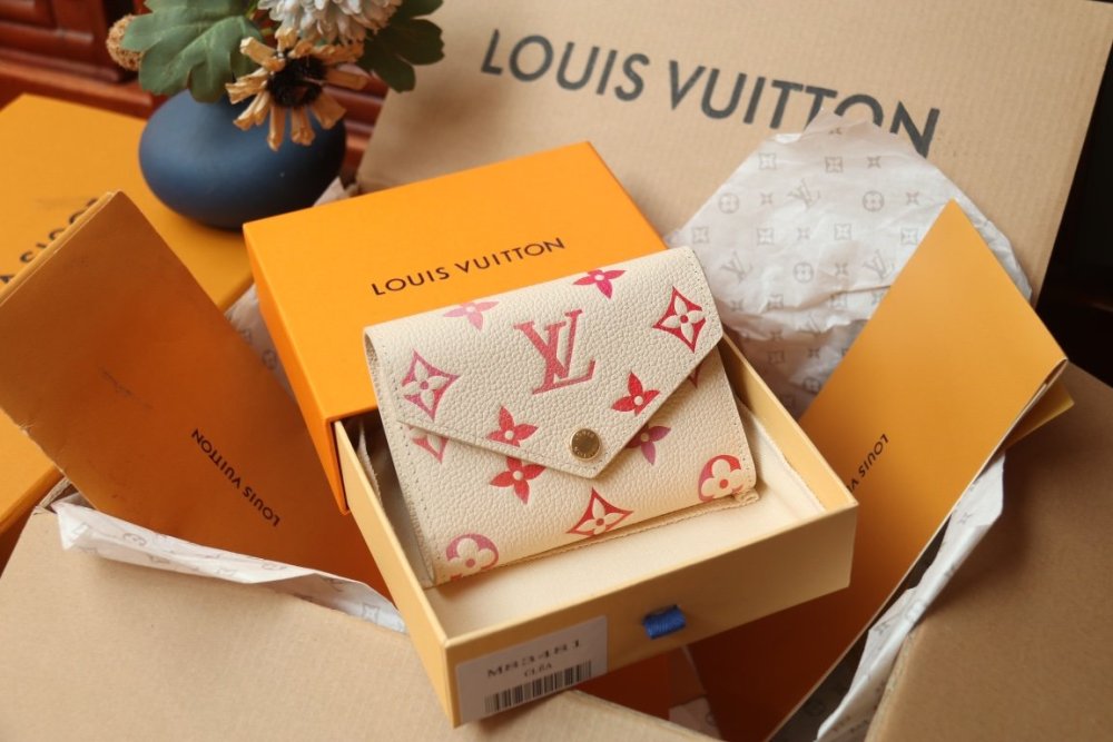 高品質  ☆超人気☆   ルイヴィトン折り財布コピー   Louis Vuitton ルイヴィトン財布M83507