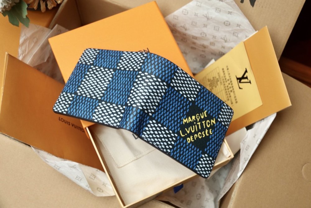 【限定カラー】  ルイヴィトン折り財布コピー 2色  Louis Vuitton ルイヴィトン財布N40676