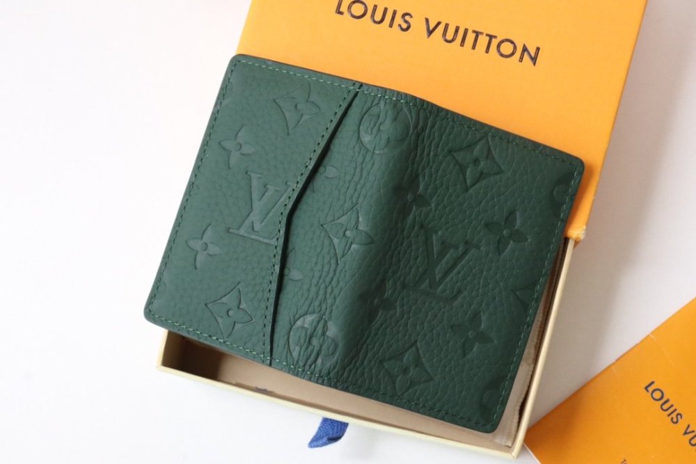 高品質  【目を惹く☆】  ルイヴィトンカードケースコピー   Louis Vuitton ルイヴィトン財布M83067