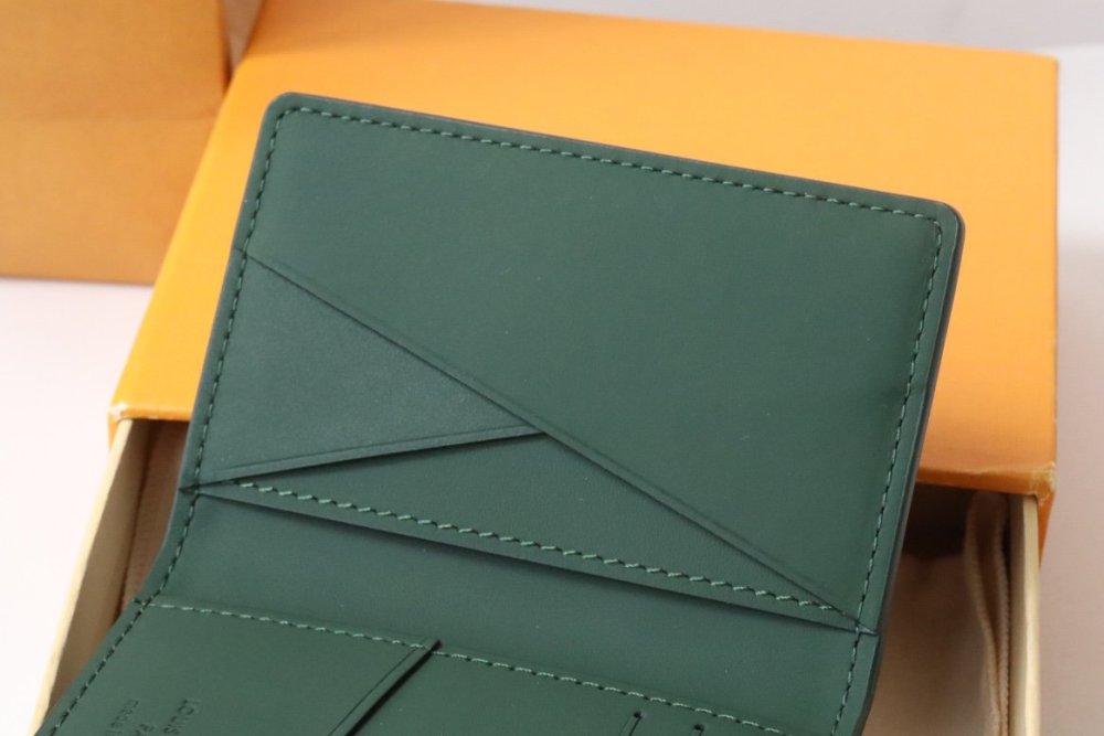 高品質  【目を惹く☆】  ルイヴィトンカードケースコピー   Louis Vuitton ルイヴィトン財布M83067