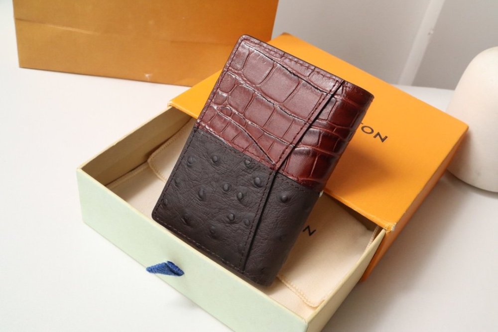 高品質 注目アイテム★ ルイヴィトンカードケースコピー   Louis Vuitton ルイヴィトン財布M84690