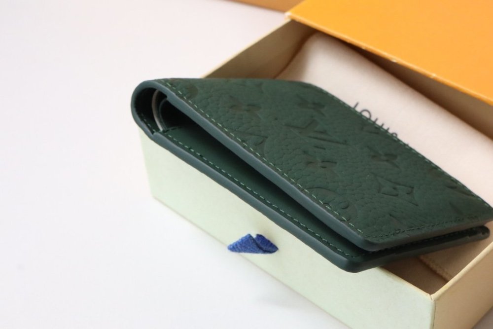 高品質  ★日本!!人気！  ルイヴィトン折り財布コピー   Louis Vuitton ルイヴィトン財布M83055