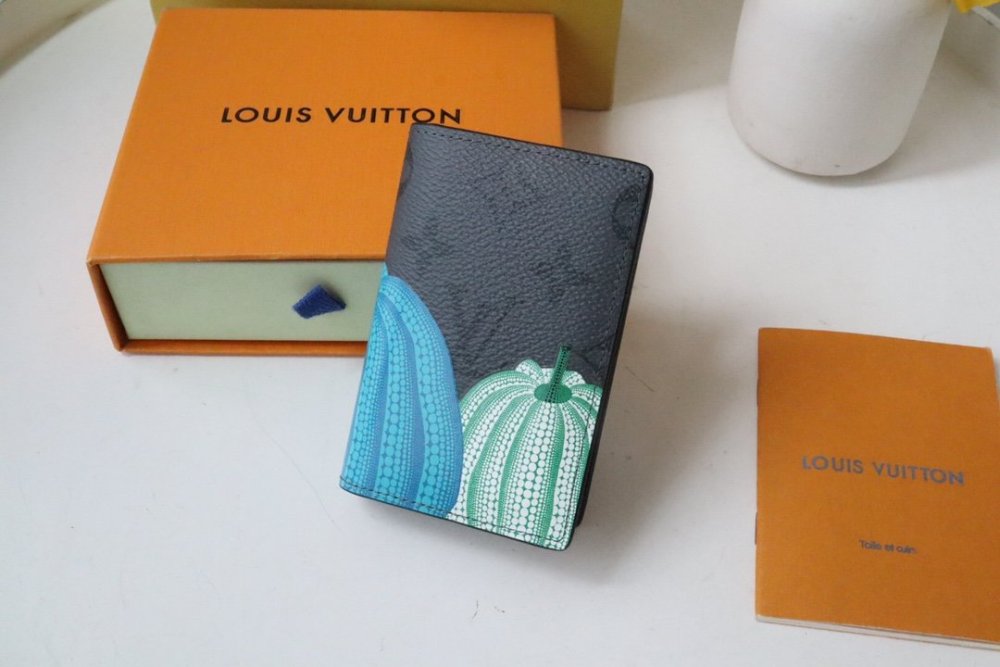 使い勝手良し  ルイヴィトンカードケースコピー   Louis Vuitton ルイヴィトン財布M81969