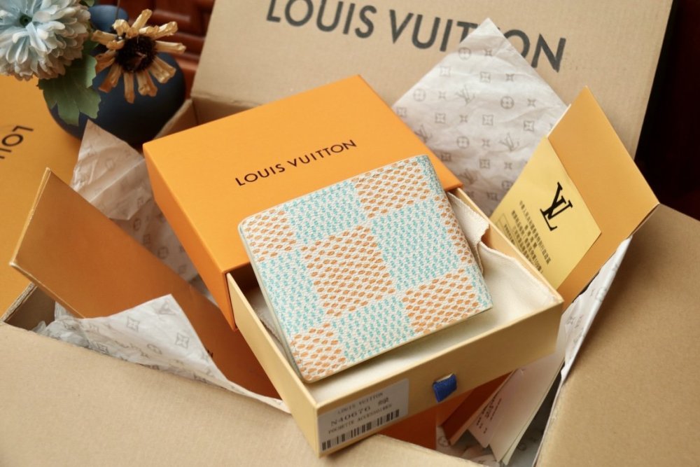 【限定カラー】  ルイヴィトン折り財布コピー 2色  Louis Vuitton ルイヴィトン財布N40676