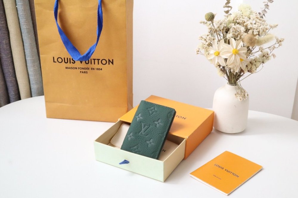 高品質  【目を惹く☆】  ルイヴィトンカードケースコピー   Louis Vuitton ルイヴィトン財布M83067