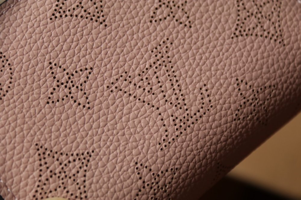 高品質 ★日本!!人気！  ルイヴィトン折り財布コピー 2色  Louis Vuitton ルイヴィトン財布M80629