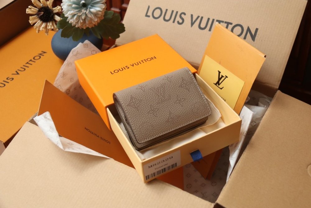 高品質 ★日本!!人気！  ルイヴィトン折り財布コピー 2色  Louis Vuitton ルイヴィトン財布M80629