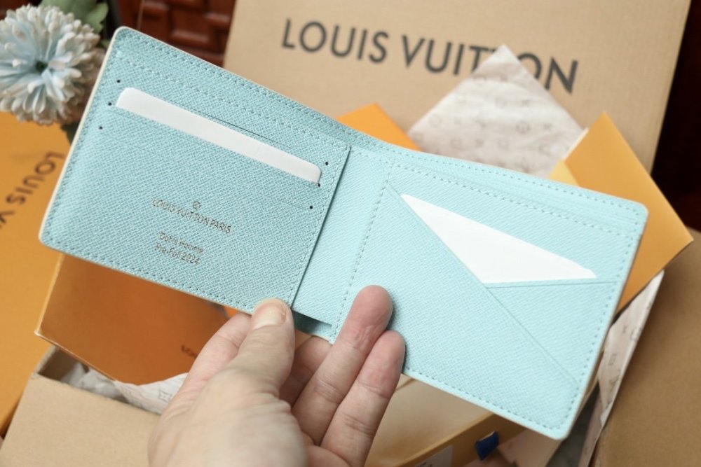【限定カラー】  ルイヴィトン折り財布コピー 2色  Louis Vuitton ルイヴィトン財布N40676