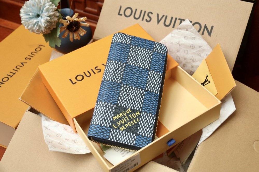 人気急上昇  ルイヴィトン長財布コピー   Louis Vuitton ルイヴィトン財布N40675