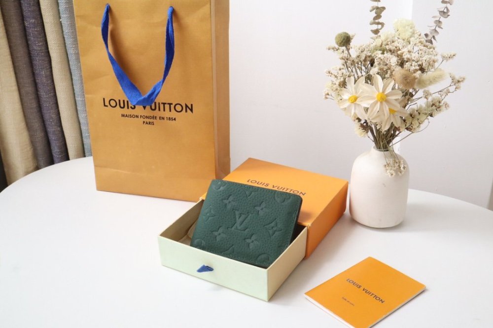 高品質  ★日本!!人気！  ルイヴィトン折り財布コピー   Louis Vuitton ルイヴィトン財布M83055