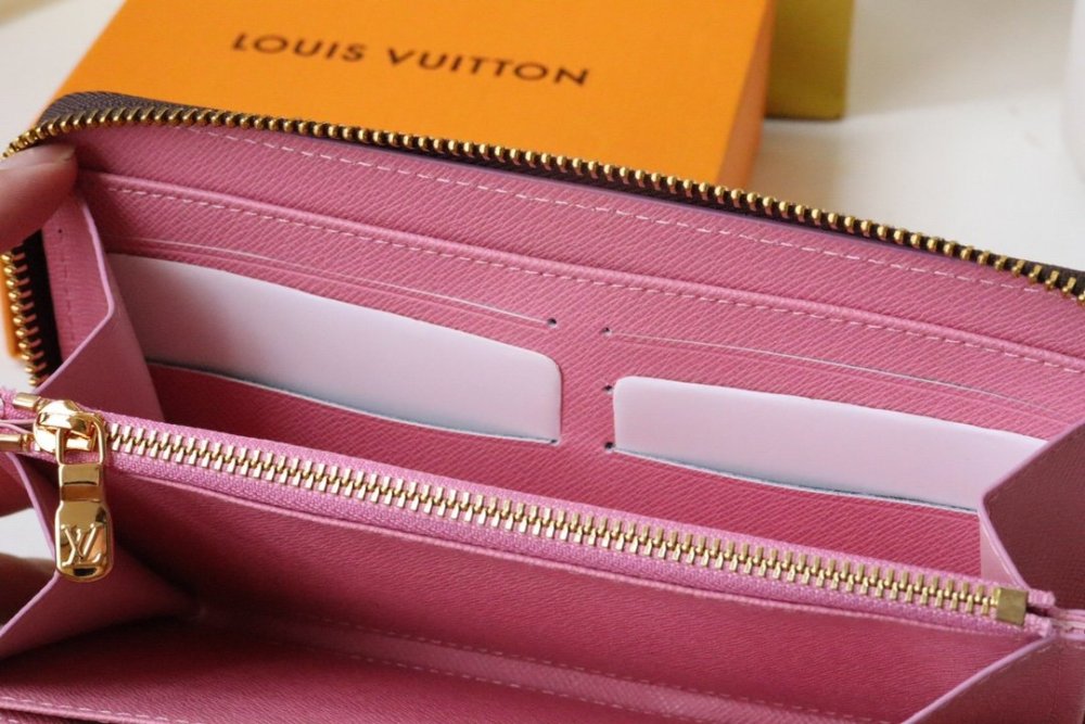 即発送！  ルイヴィトン長財布コピー  Louis Vuitton ルイヴィトン財布M82106