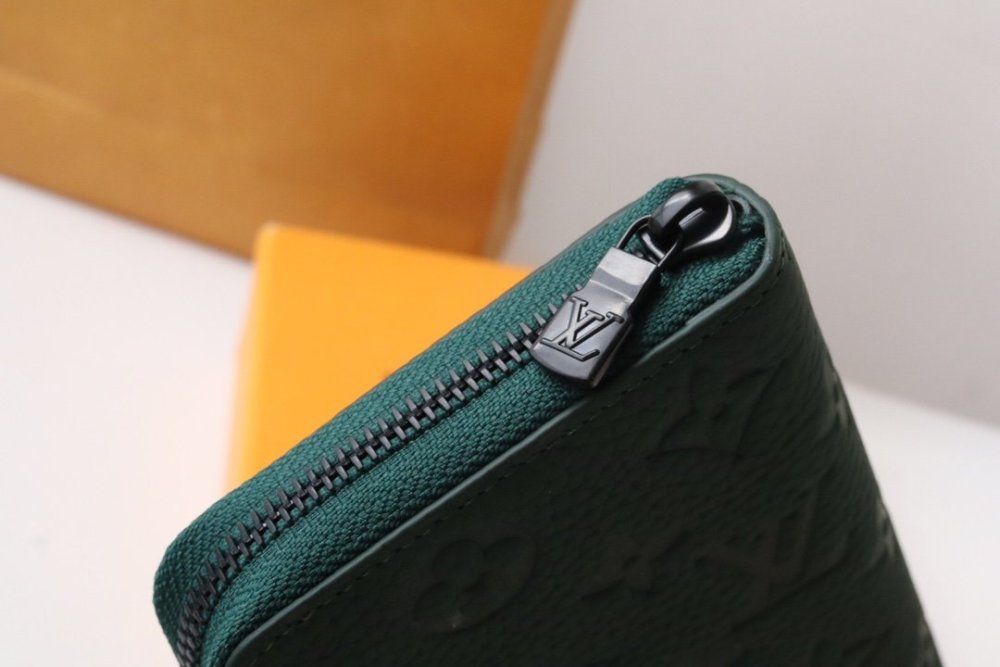 高品質  入手困難品！  ルイヴィトン長財布コピー  Louis Vuitton ルイヴィトン財布M83067