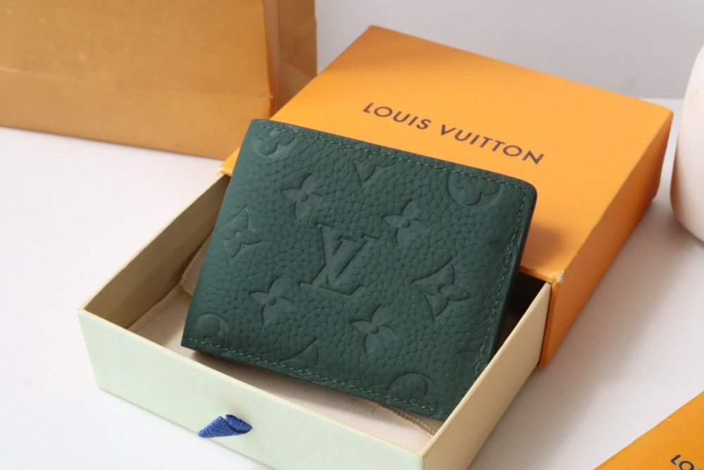 高品質  ★日本!!人気！  ルイヴィトン折り財布コピー   Louis Vuitton ルイヴィトン財布M83055