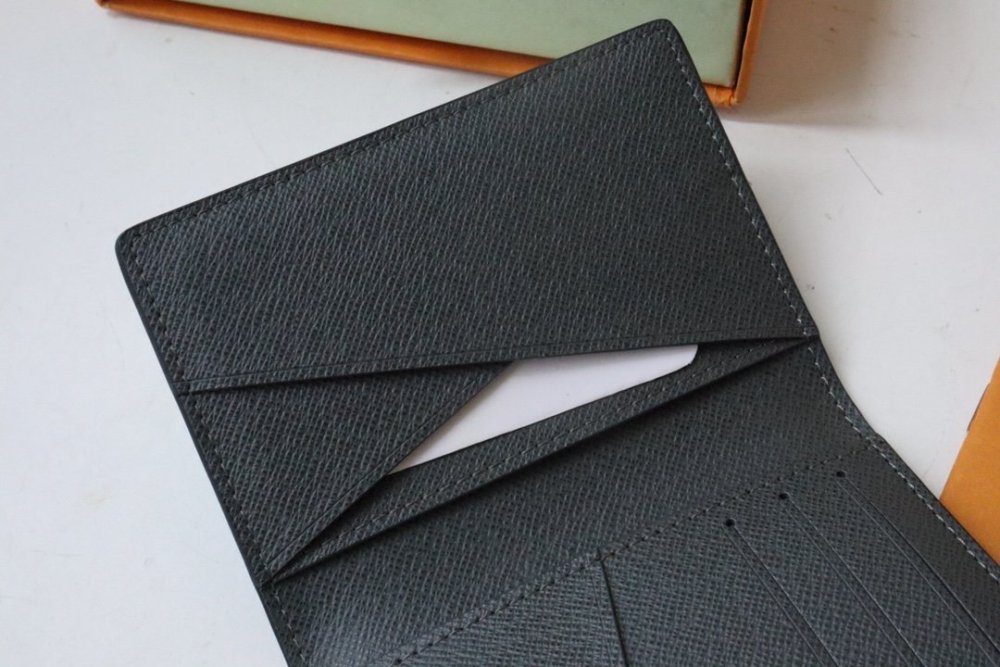 使い勝手良し  ルイヴィトンカードケースコピー   Louis Vuitton ルイヴィトン財布M81969