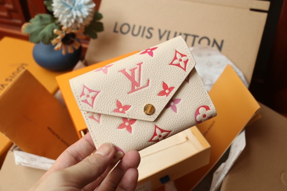 高品質  ☆超人気☆   ルイヴィトン折り財布コピー   Louis Vuitton ルイヴィトン財布M83507
