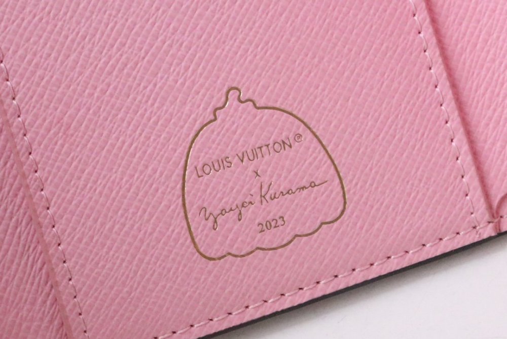 絶対欲しい！ ルイヴィトン折り財布コピー   Louis Vuitton ルイヴィトン財布M82111