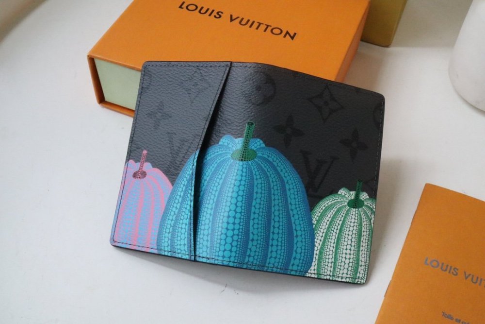使い勝手良し  ルイヴィトンカードケースコピー   Louis Vuitton ルイヴィトン財布M81969