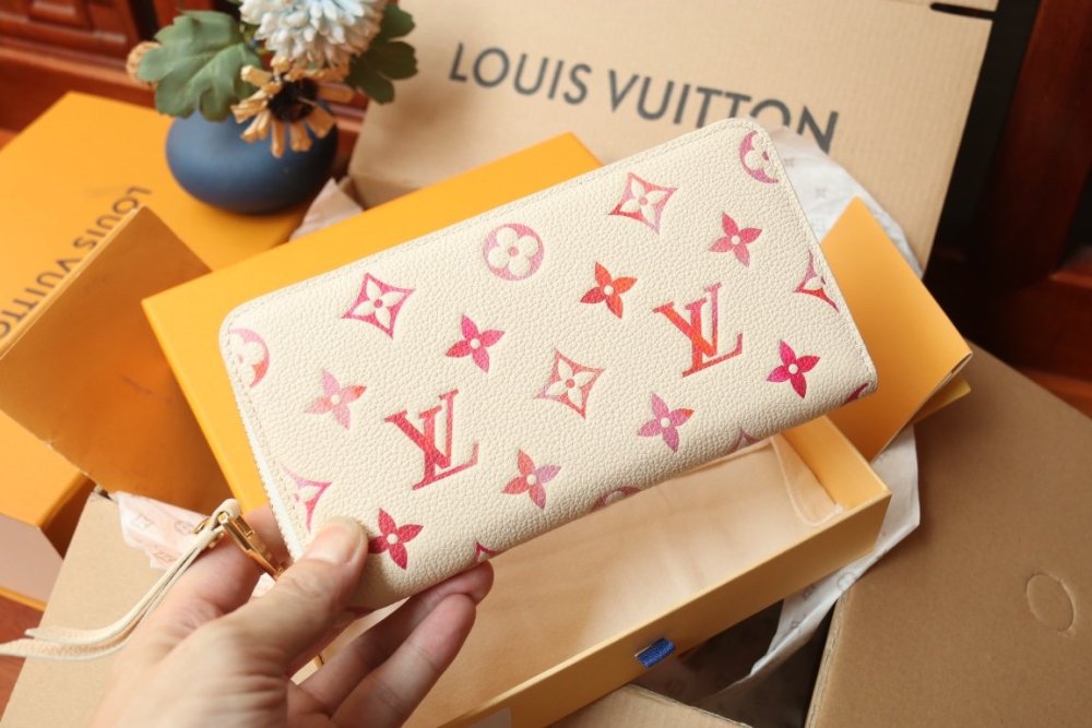 高品質  超希少！！  ルイヴィトン長財布コピー  Louis Vuitton ルイヴィトン財布M83505