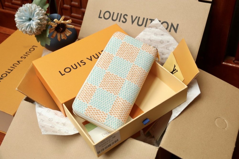 人気急上昇  ルイヴィトン長財布コピー   Louis Vuitton ルイヴィトン財布N40675
