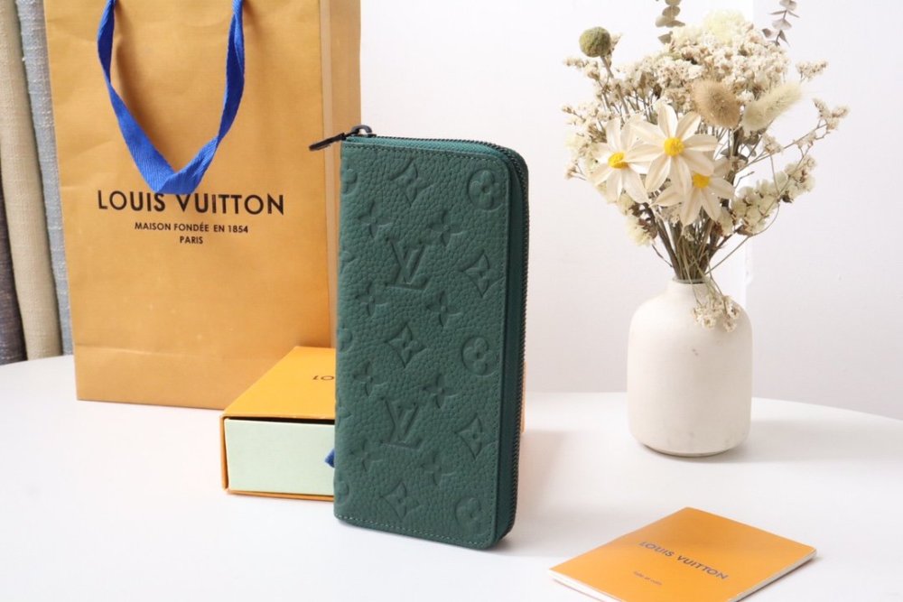 高品質  入手困難品！  ルイヴィトン長財布コピー  Louis Vuitton ルイヴィトン財布M83067