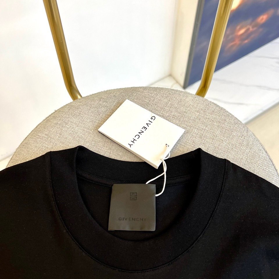 人気急上昇  ジバンシィ服コピー 2色    GIVENCHY  ジバンシィ服0048