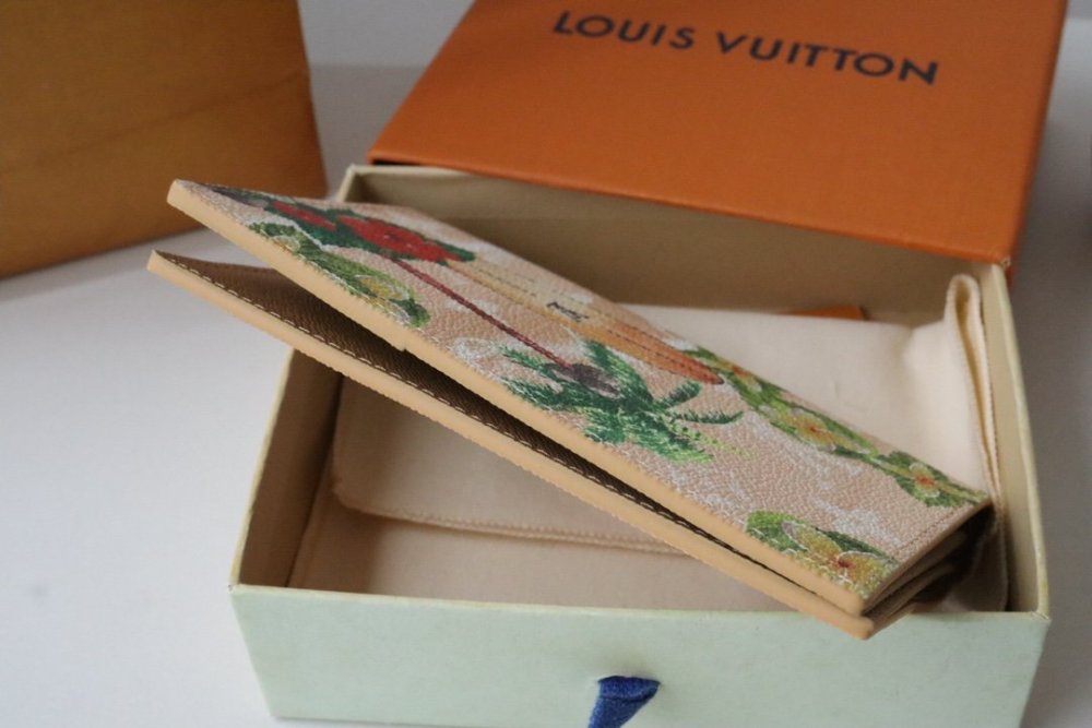 人気急上昇  ルイヴィトンカードケースコピー 4色  Louis Vuitton ルイヴィトン財布M83479