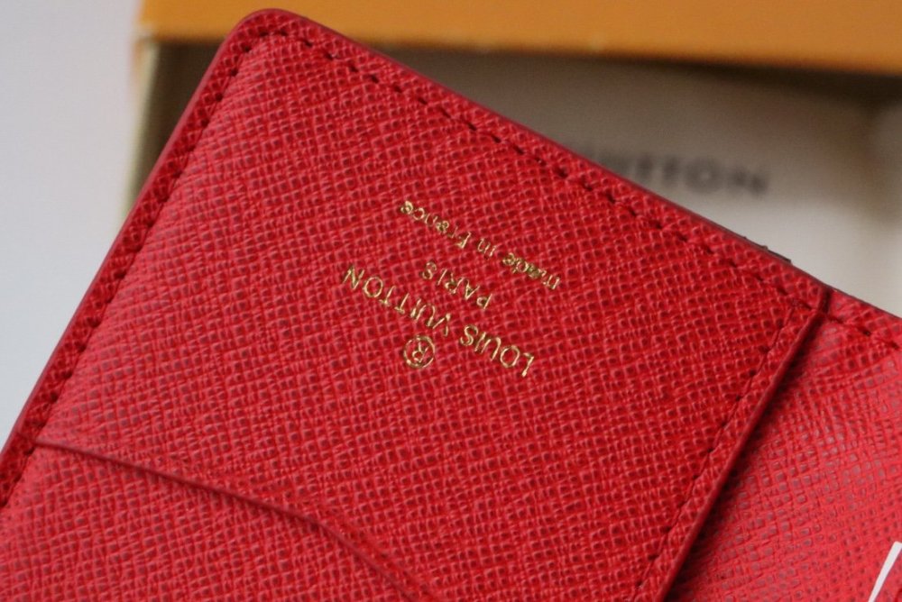 高品質  【日本未発売】  ルイヴィトンカードケースコピー   Louis Vuitton ルイヴィトン財布M61695