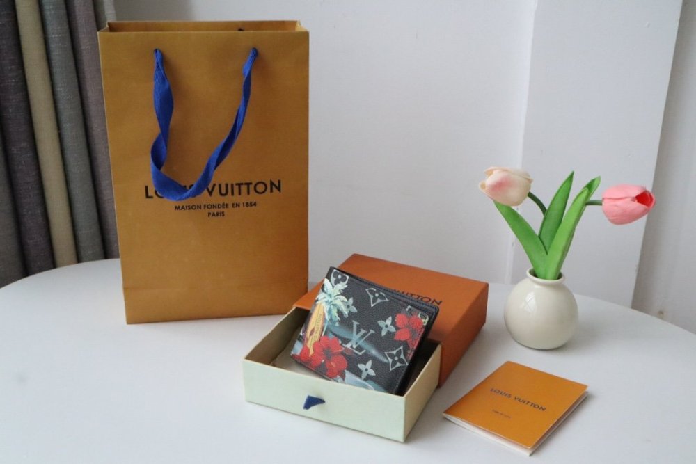 高品質  【限定カラー】  ルイヴィトン折り財布コピー   Louis Vuitton ルイヴィトン財布M83468