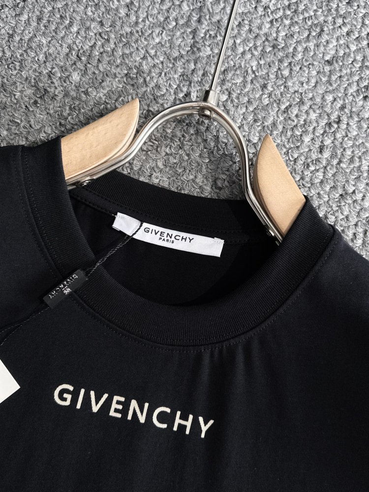 即発送！ ジバンシィ服コピー 2色    GIVENCHY  ジバンシィ服0050