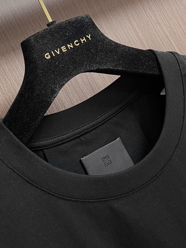 送料込   ジバンシィ服コピー 2色  男女兼用   GIVENCHY  ジバンシィ服0046