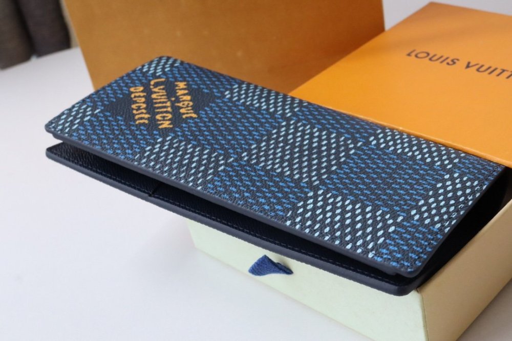 国内発送★ ルイヴィトン長財布コピー 2色  Louis Vuitton ルイヴィトン財布N40678